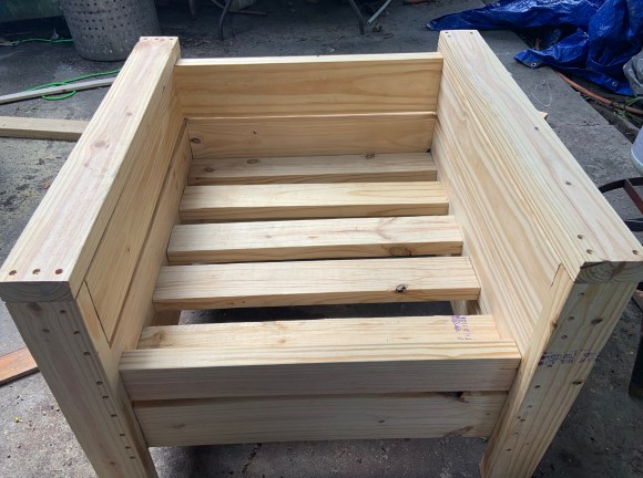 CEE6B739-A345-43FD-818D-AC02B8389175